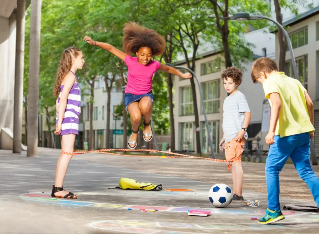Parenting in the Digital Age: Raising Tech-Savvy, Balanced Kids