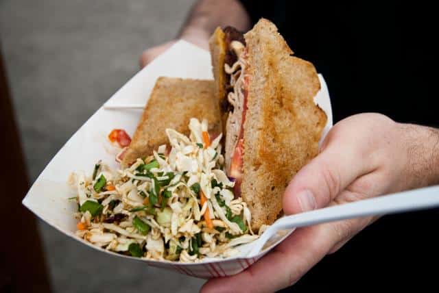 Guide To Saving Money On Your Holiday Travel